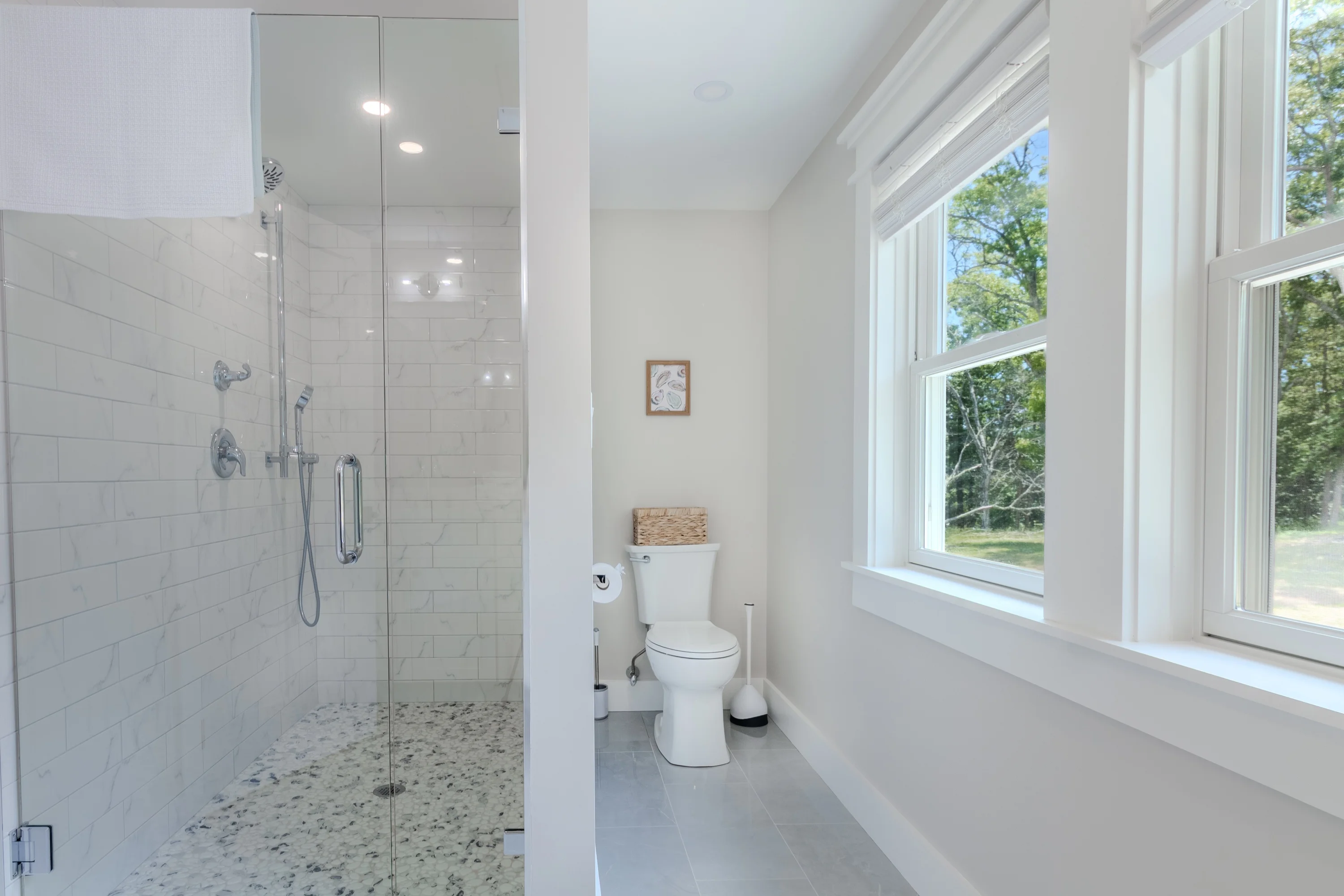 King Suite en-suite bath